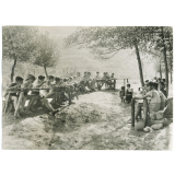 Salle à manger on a aussi du confort au camp.