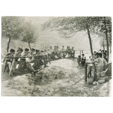 Salle à manger on a aussi du confort au camp.