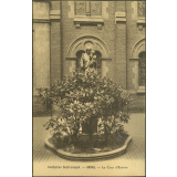 Institution Saint-Joseph - Arras - La Cour d'Entrée.