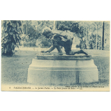 4 - Valenciennes - Le Jardin Public - Le Petit Joueur de Billes.