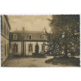 Pensionnat Saint-Jacques de Lezarazien en Guiclan (Finistère) - Entrée principale.
