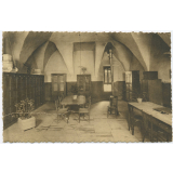 1 - Collège Moderne et Technique de Jeunes Filles d'Aurillac - La salle des Professeurs.