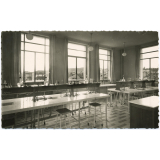 Lycée Claude Gelée - Epinal - Salle de Travaux Pratiques de Chimie.