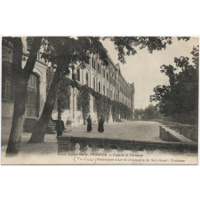 Ecole Sainte-Marie, Caousou - Façade et Terrasse.