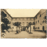 Institution Sainte Jeanne d'Arc - Montauban - Cour d'Honneur.