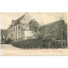 10 - Ex-pensionnat Ouf, ancien cercle, actuellement habité par E. Malherbe photographe - La Normandie - Gournay-en-Bray.