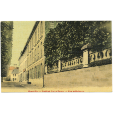 Chantilly - Institut Notre-Dame - Vue extérieure.