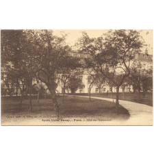 Lycée Victor Duruy - Paris - Allée des Marronniers.