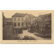 Lycée Carnot - Dijon - La cour d'Honneur.