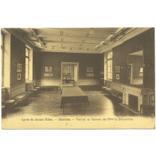 Lycée de jeunes Filles - Chartres - Parloir et Bureau de Mme la Directrice.