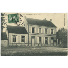 Chamvres : Mairie et école