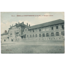 350-11 - Brou-sur-Chantereine (S.-&-M.) - Groupe scolaire.