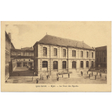 Lycée Carnot - Dijon - La cour des Sports.