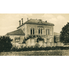 4030 - Fouquebrune - La Mairie et les Ecoles.