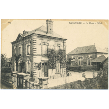 185 - Piencourt - La Mairie et l'Ecole.
