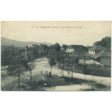 237 - Les Marches (Savoie) - La Place et les Ecoles.