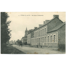 4 - Evran (C.-du-N. ) - Les Ecoles Communales.