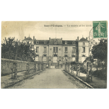 Issy-l'Évêque - La Mairie et les Ecoles.