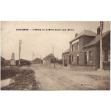 Chuignes - L'Ecole et le Monument aux Morts.
