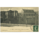 63 - Dreux - Pensionnat St-Pierre - Chapelle et Cour intérieure.