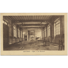 Lycée Carnot - Dijon - Un Gymnase.