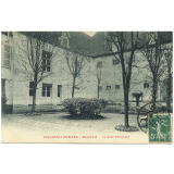 Pensionnat Boisléon - Beauvais - La cour d'Honneur.