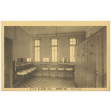 E.P.S. de Jeunes Filles - Carpentras - Un Lavabo.
