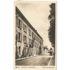 33 - Nogent-le-Rotrou - Institution Delfeuille.