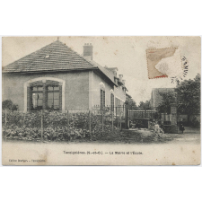 Tacoignières (S.-&-O.) - La Mairie et l'Ecole.