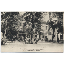Institut Normal Ste-Paule, Rue Abélard, Sens - Les Salles d'Etude - La Cour.