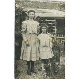 Portrait de deux soeurs.
