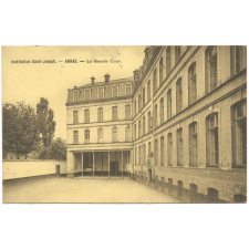 Institution Saint-Joseph - Arras - La Grande Cour.