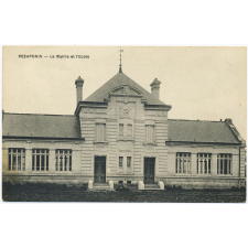 Vezaponin - La Mairie et l'Ecole.