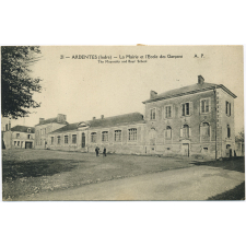 21 - Ardentes (Indre) - La Mairie et L'Ecole des Garçons - The Mayoralty and Boy's School.