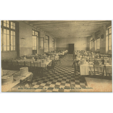 Ecole Primaire Supérieure de Jeunes Filles de Carpentras - Le Réfectoire.