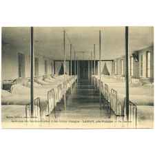 Institution des Sourdes-Muettes et des Jeunes Aveugles - Larnay, près Poitiers - Un Dortoir.