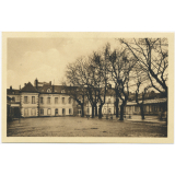 Lycée Marcelle Parde - Dijon - Cour et Infirmerie.