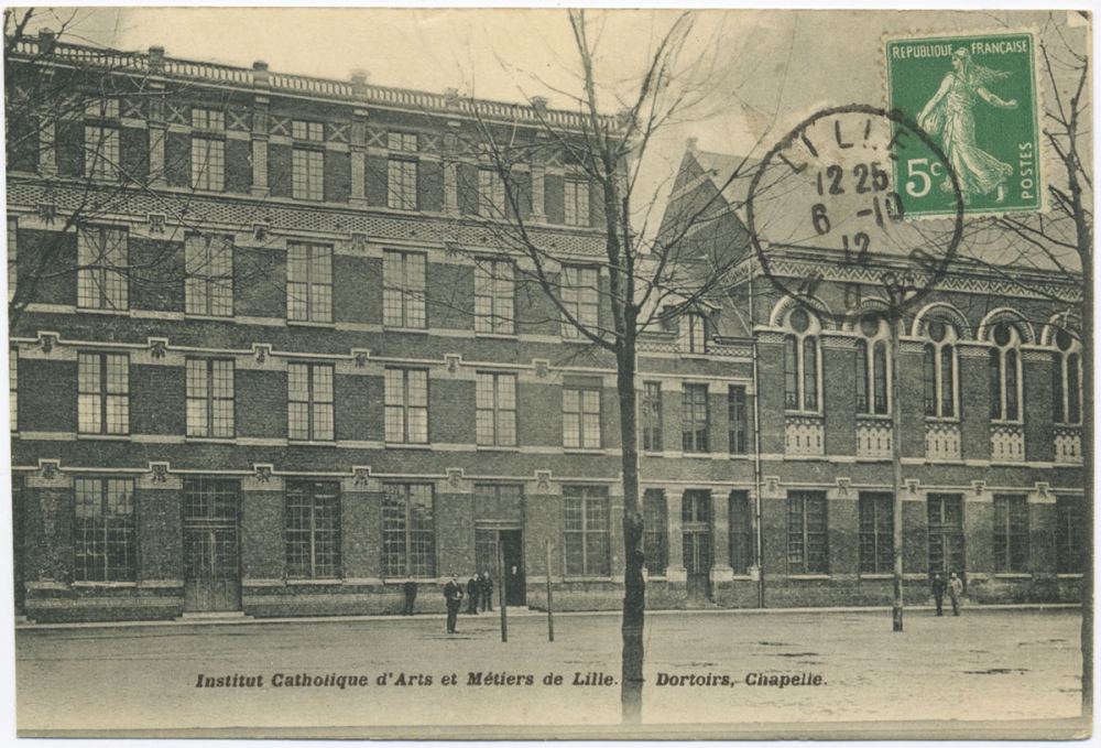 Institut Catholique d'Arts et Métiers de Lille - Dortoirs, Chapelle.