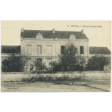 15 - Matha - L'Ecole Communale.