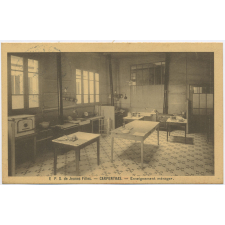 E.P.S. de Jeunes Filles - Carpentras - Enseignement Ménager.