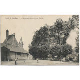 Lycée de Vendôme - Le Gymnase couvert et le Tennis.