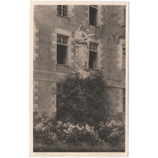 Petit Séminaire de Beaupréau - La Vierge de la cour d'honneur.