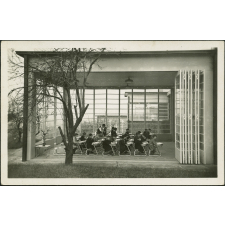 5 - Suresnes - École de plein air Permanente - Une classe ouverte - (Beaudoin et Lods, Architectes).