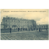 2 - Moulins - Ecole Normale d'Instituteurs - Bâtiment principal et grand jardin.
