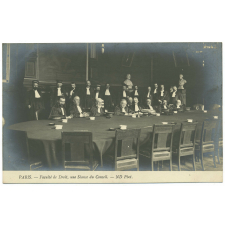 Paris - Faculté de Droit, une Séance du Conseil.