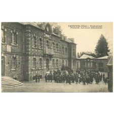 Cempuis (Oise) - Orphelinat Prévost - La cour d'honneur.
