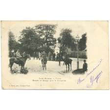 Lycée Michelet - Vanves - Rentrée au Manège après la Promenade.