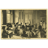 Abbaye de Valloires (Somme) (Monument Historique) - Classe de Filles.