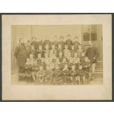 Photo de classe : école communale rue St-Benoît (Paris 6e). 