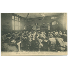 Arras - École Normale d'Institutrices - Salle d'Étude troisième Année.